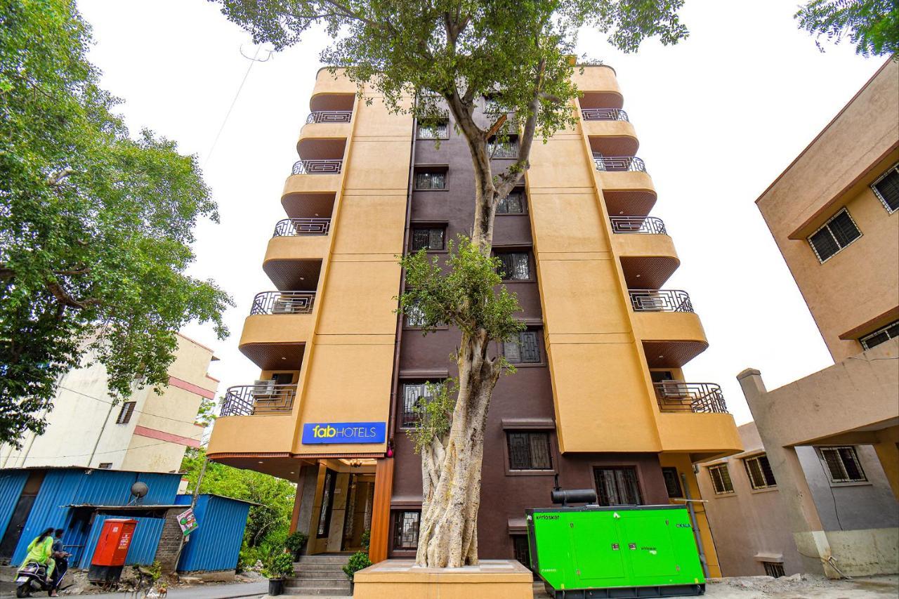 Fabhotel Gaurav Galaxy Пюн Екстериор снимка