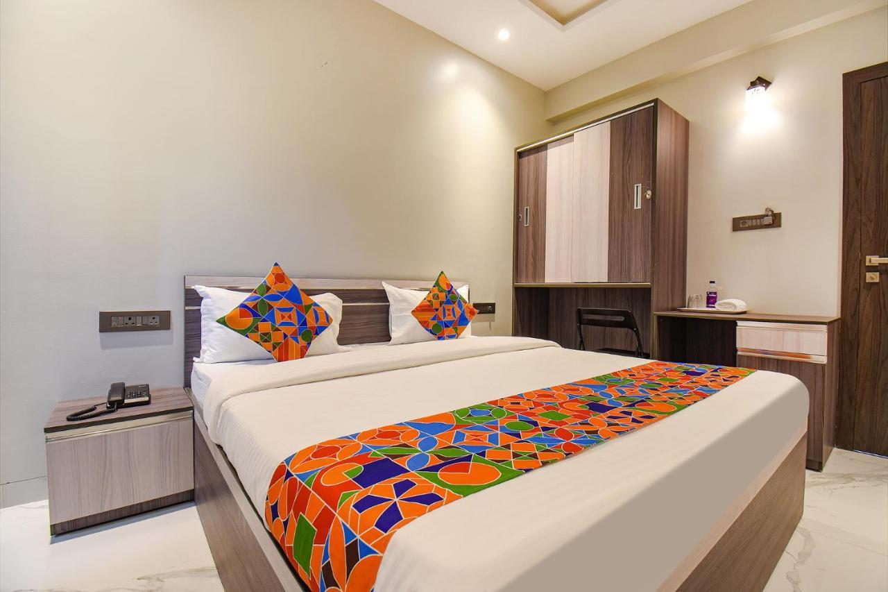Fabhotel Gaurav Galaxy Пюн Екстериор снимка